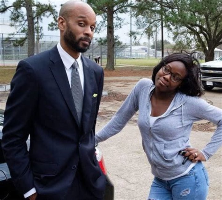 Who has Bomani Jones dated? Bio: Education, Net Worth, Salary
